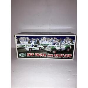 Hess 2011 Toy Truck and Race Car Real Lights Multiple Sound Operating Ramp NEW